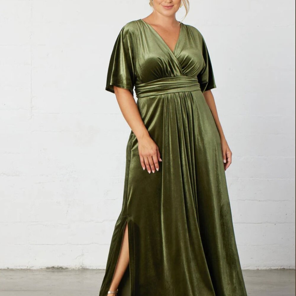 Kiyonna Verona Made in USA Olive Polyester Velvet Evening Gown Women's 0X